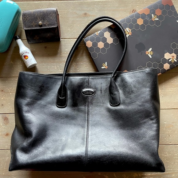 Tod's Handbags - Tod’s | black leather XL tote